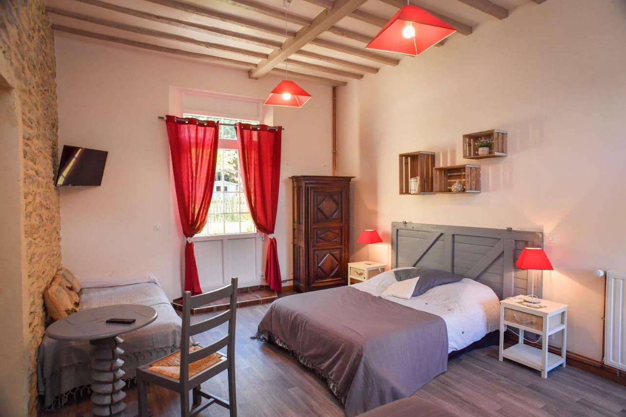 Domaine De La Palombe Pension Villiers-Fossard Buitenkant foto